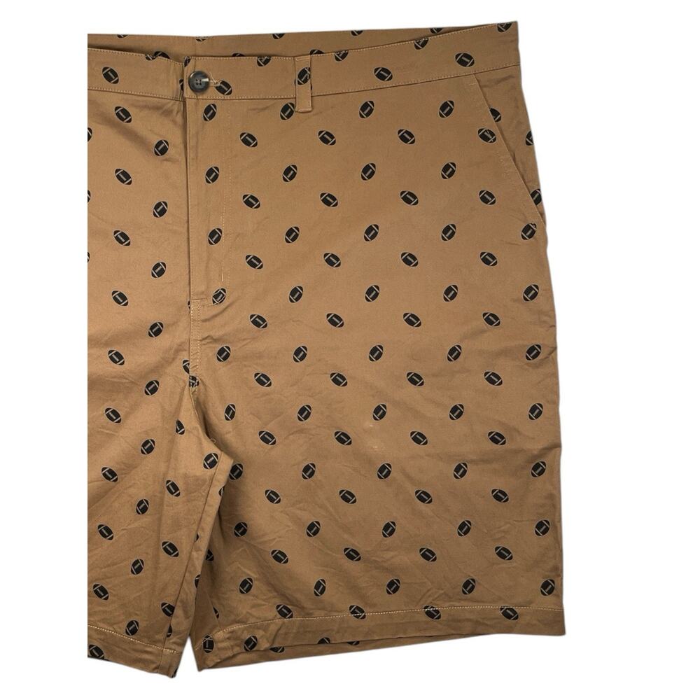 Tackle & Tides Men’s Shorts 44 All Over Football Print Brown Excellent Condition - Picture 2 of 9